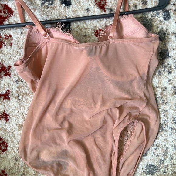 Light pink bodysuit - Picture 3 of 3